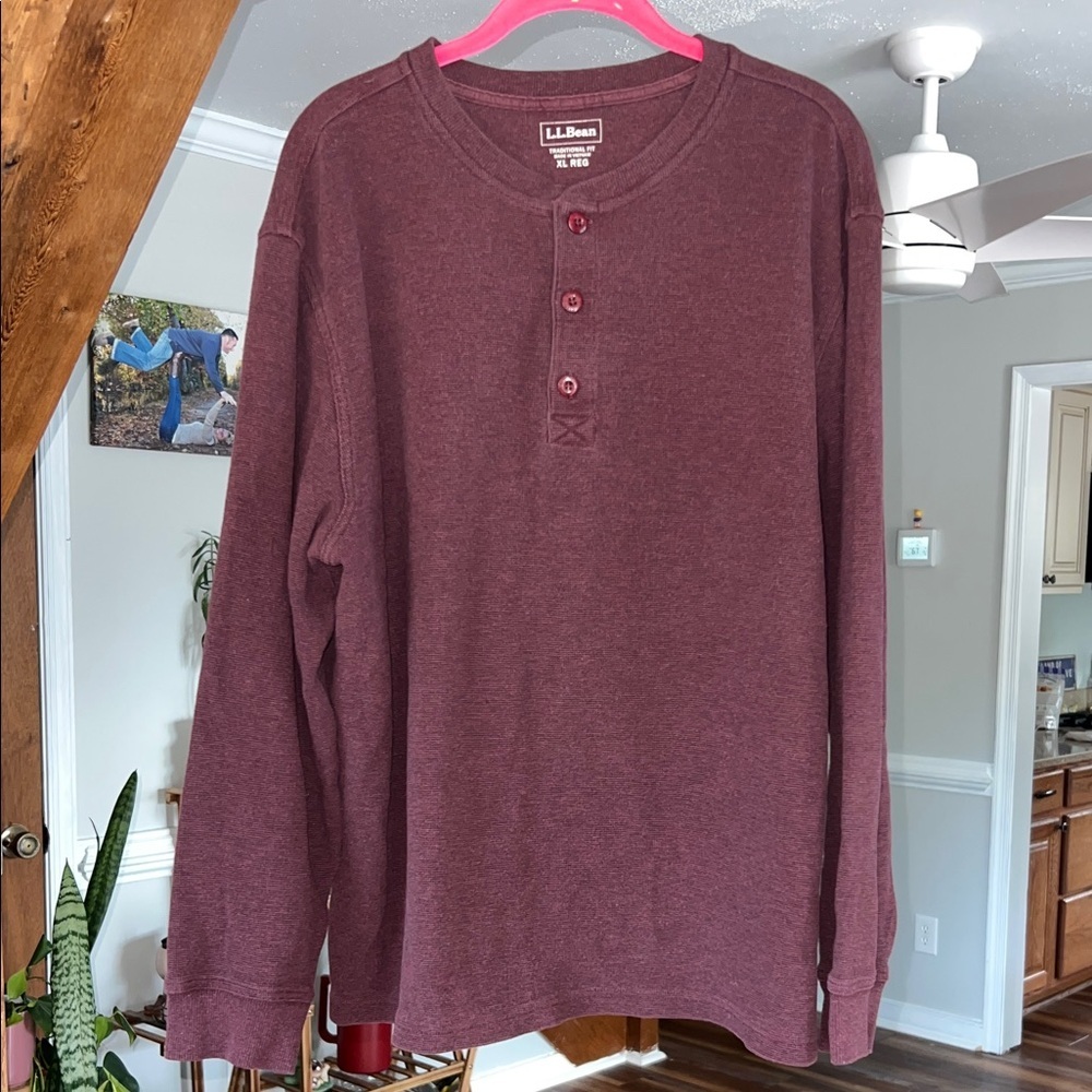 L.L. Bean Men's Burgundy Long Sleeve Henley XL